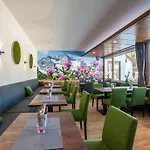 Boutique Olympia Hotel 3*